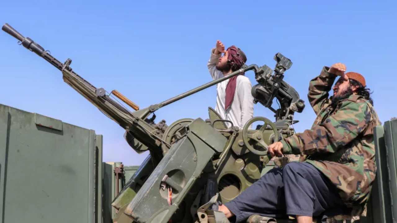 ডুরান্ড লাইন পেড়িয়ে পাকিস্তানে হামলা, দখল সেনা ছাউনি! বিরাট অ্যাকশন আফগানিস্তানের