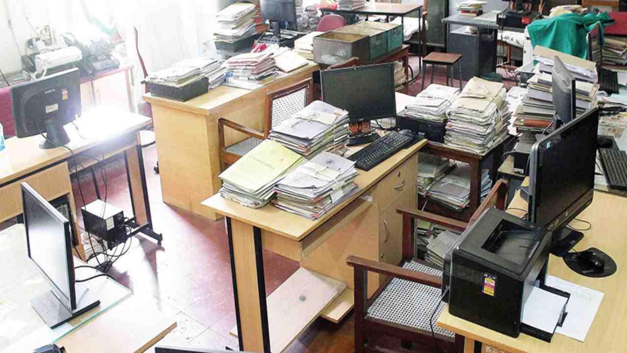 বেতনে ৬৬% বৃদ্ধির সম্ভাবনা? DA থেকে ফ্যামিলি ইউনিট নিয়ে নতুন ফর্মুলার দাবি কর্মীদের