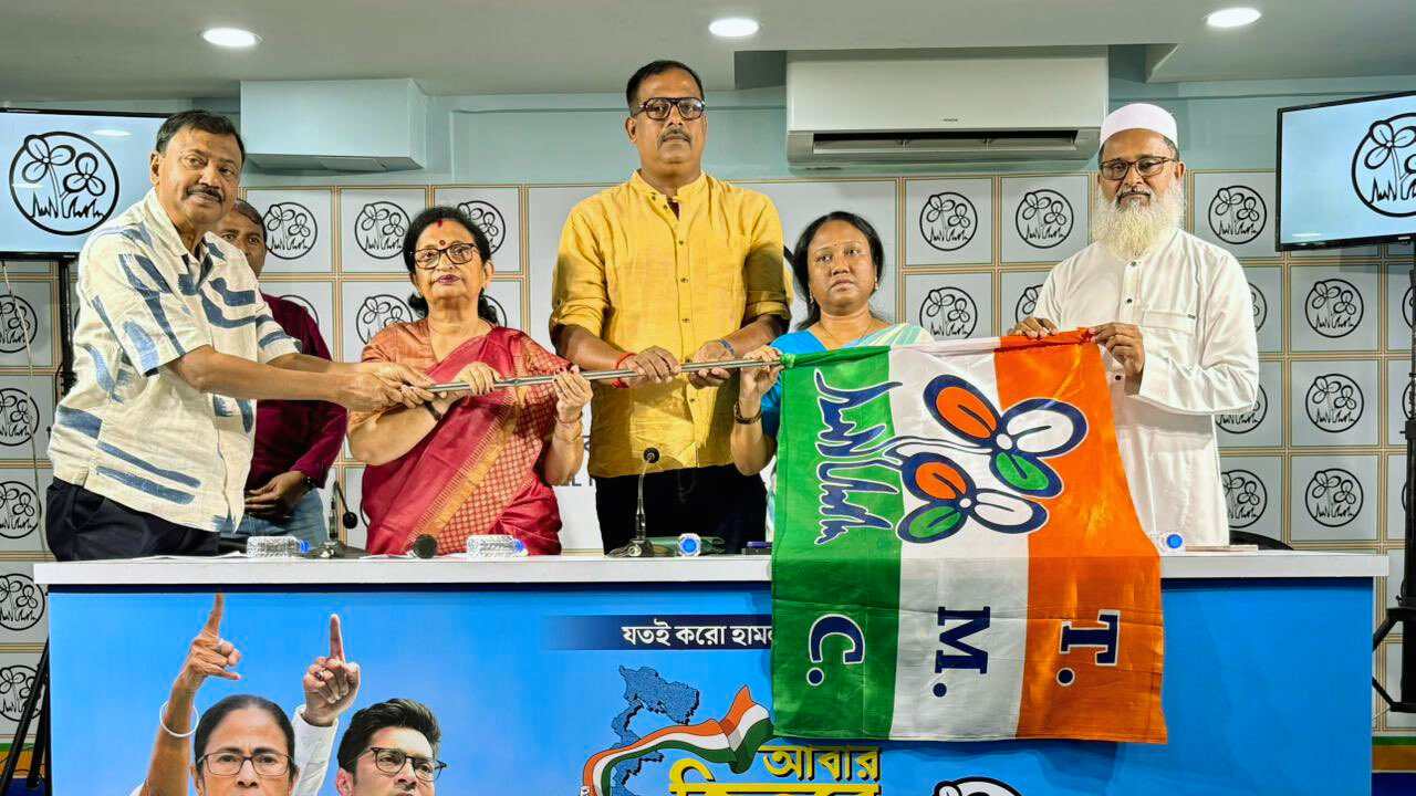 তৃণমূলে যোগ দিয়েই প্রার্থী, সমাজের জন্য যা করেছেন আব্দুল মাতিন, জেনে শ্রদ্ধা বাড়বে