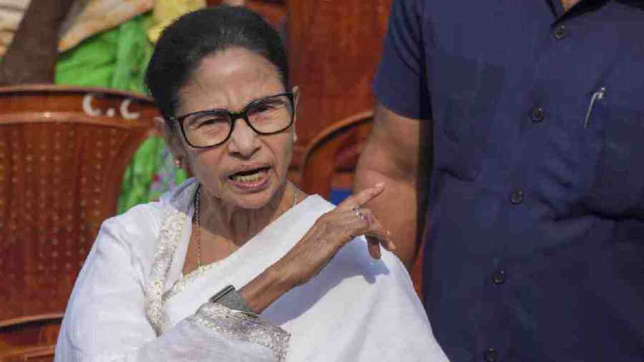 DA মামলায় জোড়া চাপে পশ্চিমবঙ্গ সরকার