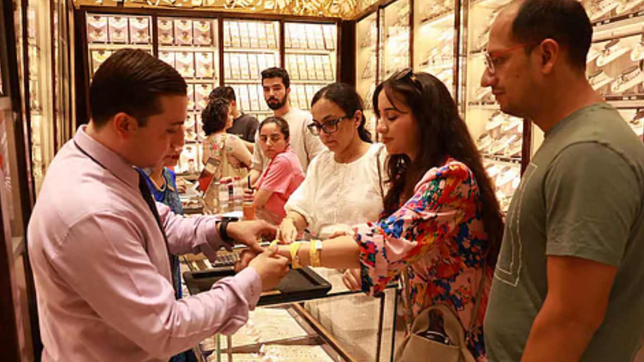 সোনা, রুপো কেনার সুবর্ণ সুযোগ! আজকে দাম কত?