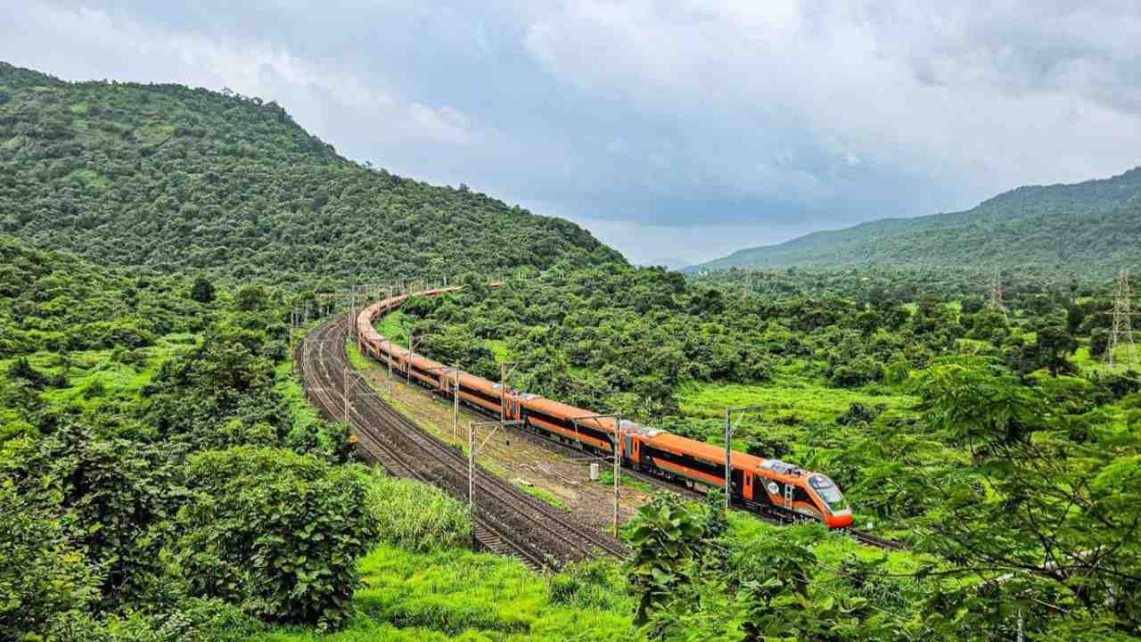 ৪০০০ কিমি লাইন, ১৬ লাখ কোটি খরচে দেশে ৭ হাইস্পিড রেল করিডর, তালিকায় বাংলাও