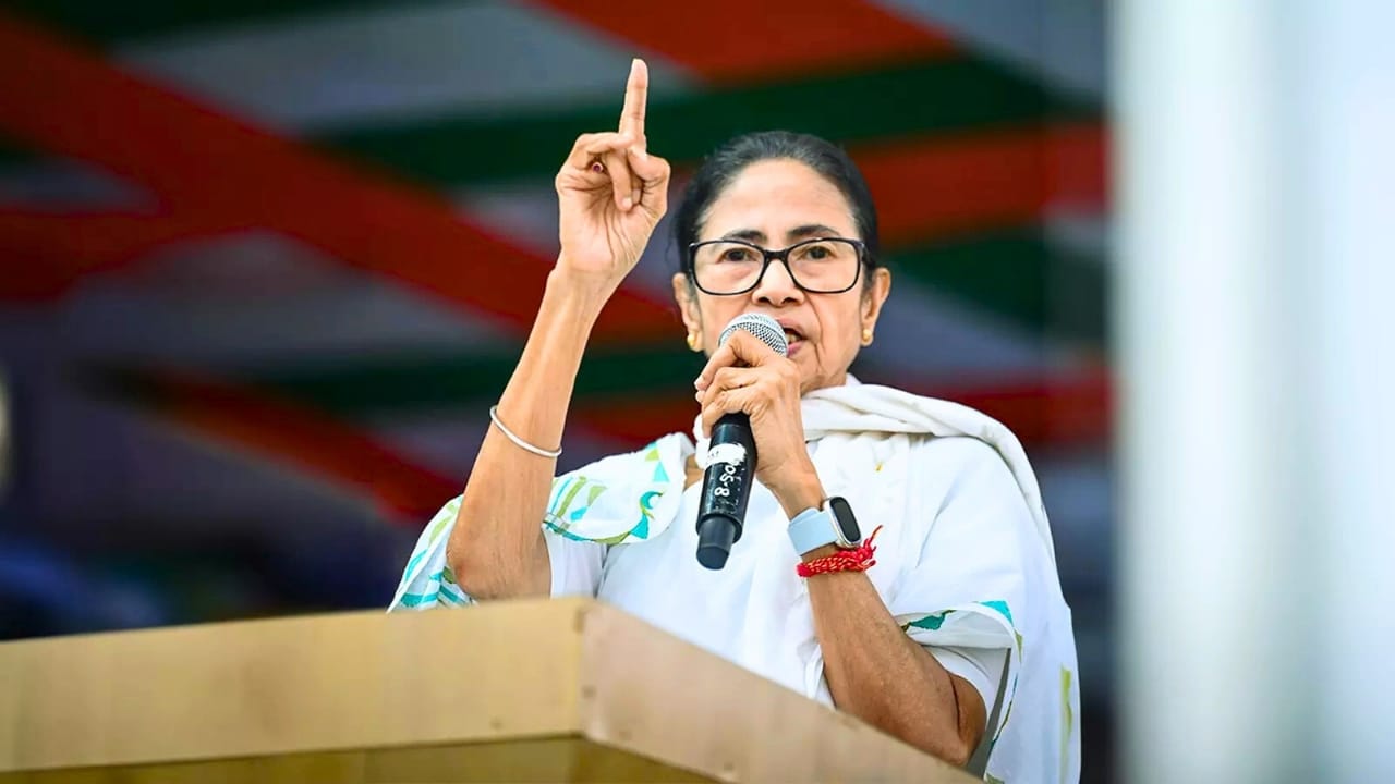 পিছিয়ে গেল মমতা বন্দ্যোপাধ্যায়ের উত্তরবঙ্গের ভোট প্রচার, কারণ কী?