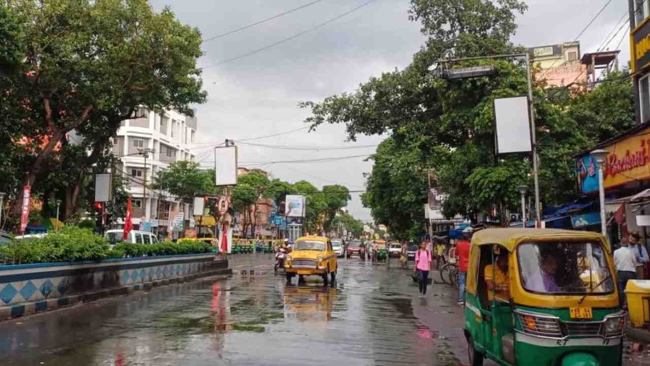 মেঘে ঢাকবে আকাশ, দুপুরের পর থেকেই বৃষ্টির সম্ভাবনা ৩ জেলায়, মুড বদল আবহাওয়ার