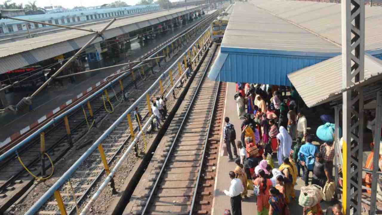 ৮ মার্চ অবধি বহু ট্রেন বাতিল করল দক্ষিণ পূর্ব রেল, যাত্রার আগে দেখুন তালিকা